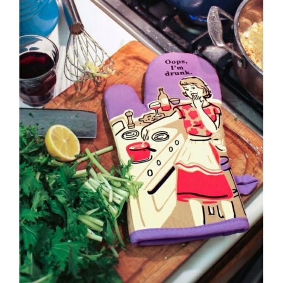 🍷HP🍷Blue Q Oops Im drunk oven mitt🍷 - Picture 4 of 4
